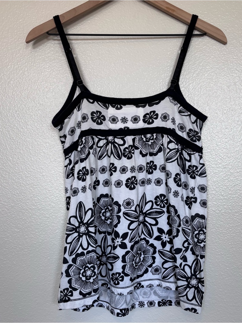 Aeropostale Y2K Floral Cami Women’s M Black White Babydoll Empire Waist - Picture 2 of 5
